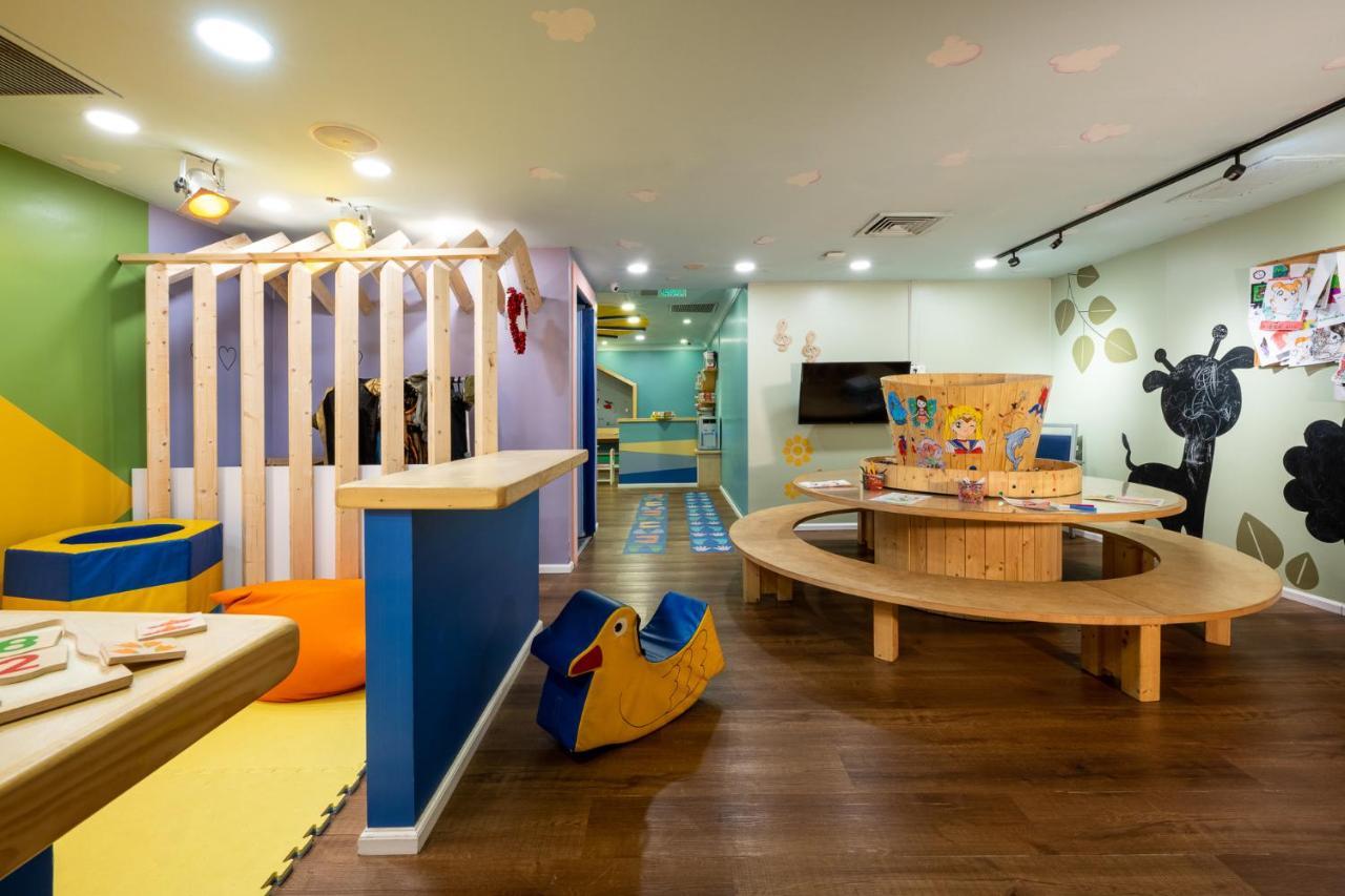 Aria Hotell Eilat Exteriör bild The Children's Hospital