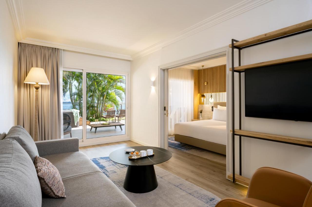 Aria Hotell Eilat Exteriör bild A suite at the hotel