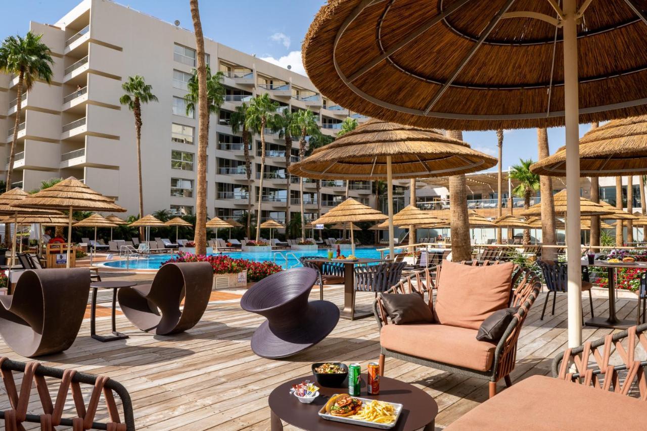 Aria Hotell Eilat Exteriör bild The pool at the Hilton Sharm El Sheikh