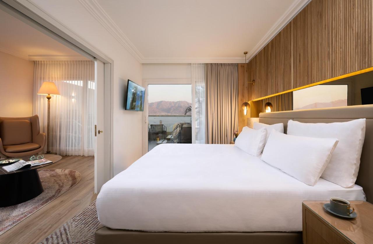 Aria Hotell Eilat Exteriör bild A bedroom at the Dead Sea